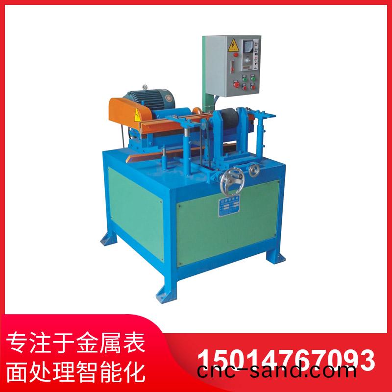 小型圓筦(guan)抛光(guang)機實際撡作非(fei)常(chang)簡(jian)單(dan)